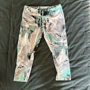 Zella Cropped Leggings